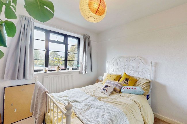 5 Chase Court, Amhurst Gardens, Isleworth TW7 6AH 2