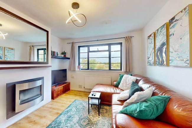 5 Chase Court, Amhurst Gardens, Isleworth TW7 6AH 2