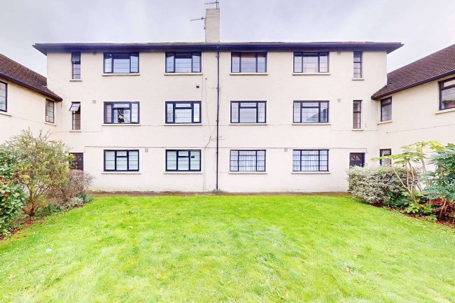 5 Chase Court, Amhurst Gardens, Isleworth TW7 6AH 2