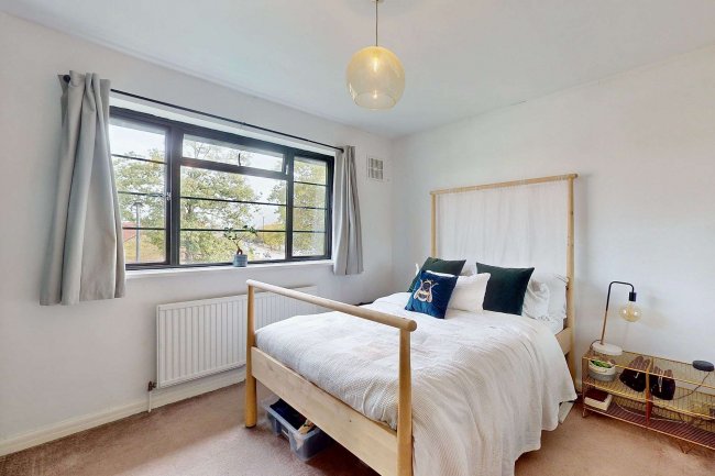 5 Chase Court, Amhurst Gardens, Isleworth TW7 6AH 2