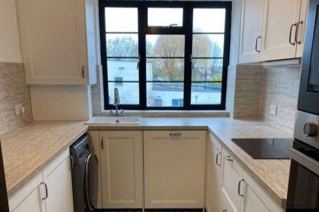5 Chase Court, Amhurst Gardens, Isleworth TW7 6AH 2