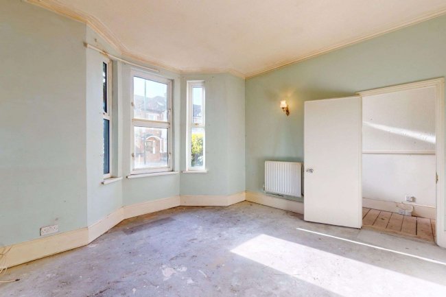 59 Manor Road, Richmond TW9 1YA 7