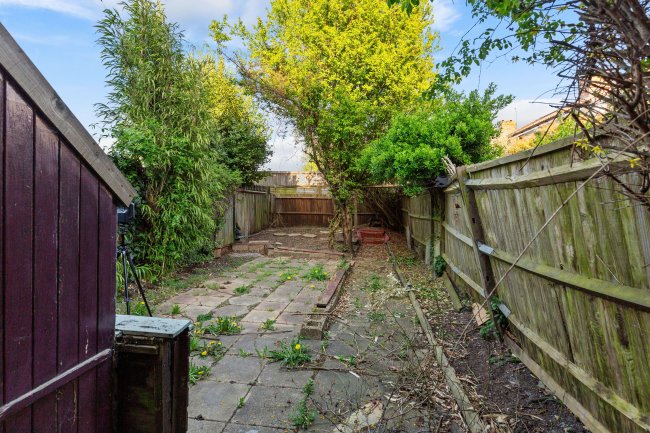 59 Manor Road, Richmond TW9 1YA 7