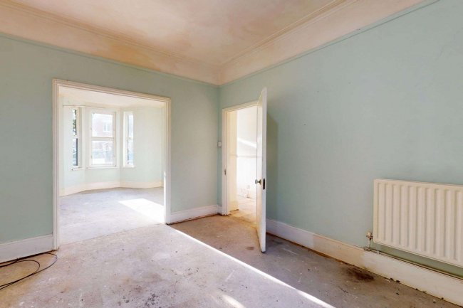 59 Manor Road, Richmond TW9 1YA 7