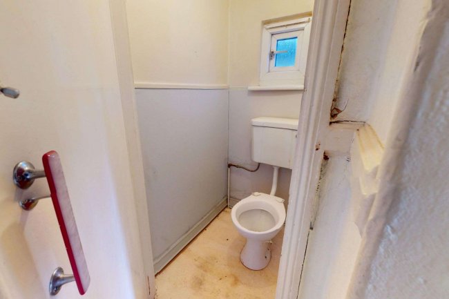 59 Manor Road, Richmond TW9 1YA 7