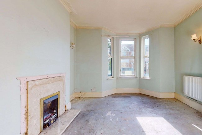 59 Manor Road, Richmond TW9 1YA 7