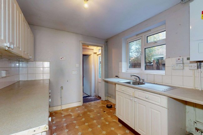 59 Manor Road, Richmond TW9 1YA 7