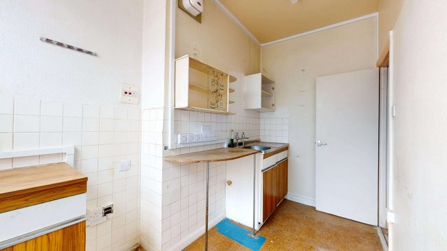 Flat 5B Birkbeck Grove, Acton, London, W3 7QD 5