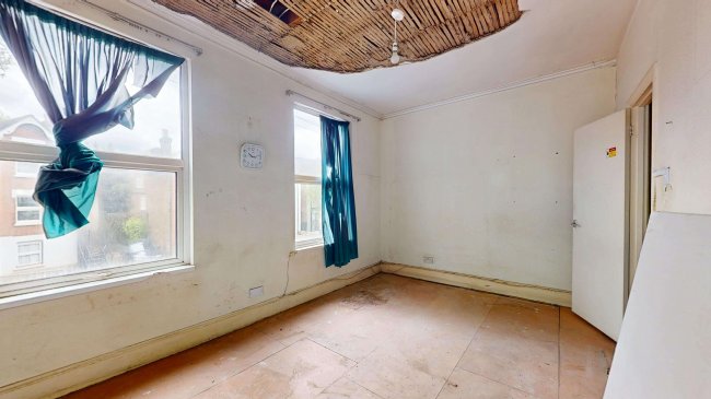 Flat 5B Birkbeck Grove, Acton, London, W3 7QD 5