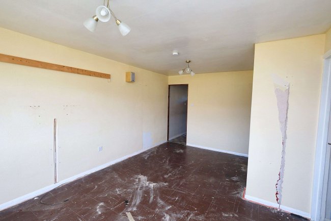 76 Western Way, Sandy, Bedfordshire, SG19 1DU 5