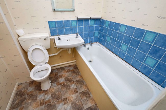 76 Western Way, Sandy, Bedfordshire, SG19 1DU 5