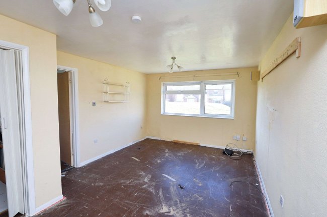 76 Western Way, Sandy, Bedfordshire, SG19 1DU 5