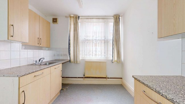 Flat 4, Block G, Peabody Estate, Camberwell Green, Camberwell, SE5 7BL 8