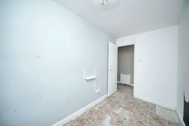 Flat 1, 271 Church Road, Northolt, UB5 5AZ 5