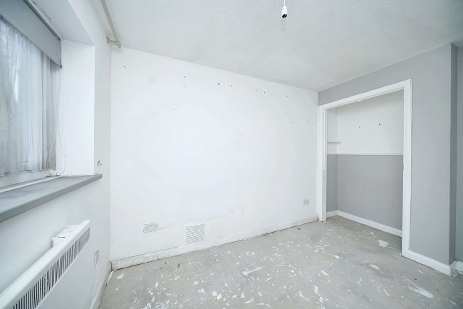 Flat 1, 271 Church Road, Northolt, UB5 5AZ 5