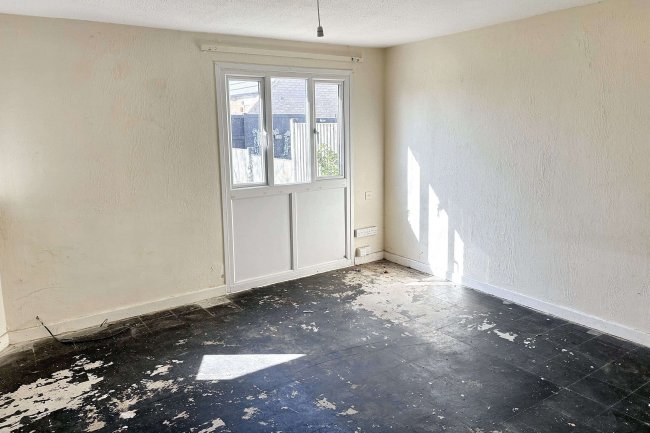 124 Travers Way, Pitsea, Basildon, SS13 3LY 10