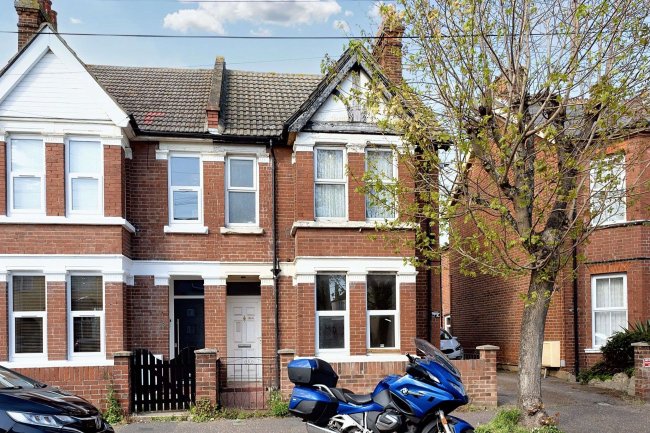 46 St Andrews Road, Clacton on Sea, Essex, CO15 3AP 1