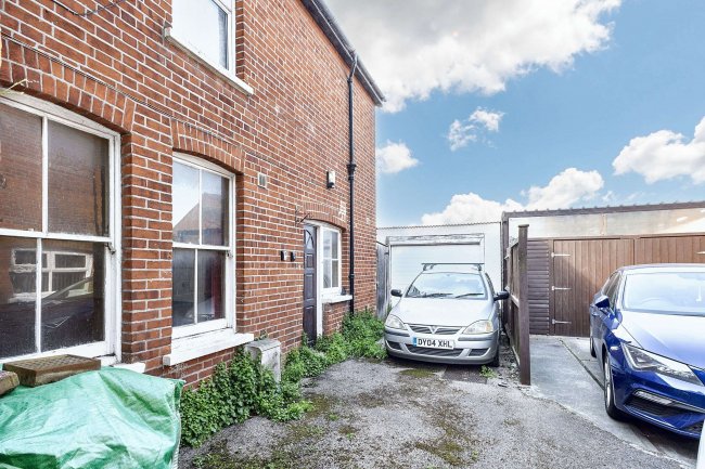 46 St Andrews Road, Clacton on Sea, Essex, CO15 3AP 1