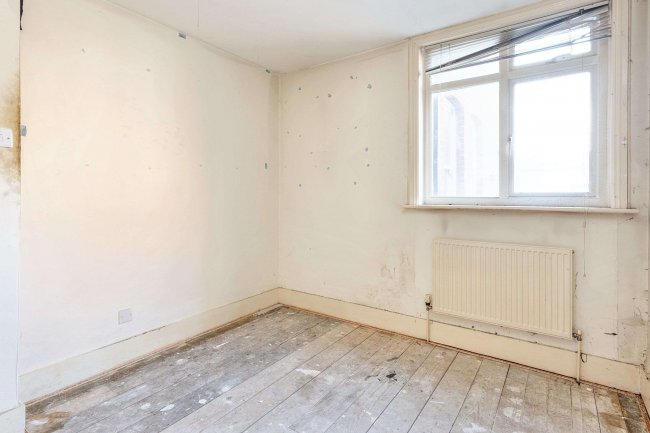 46 St Andrews Road, Clacton on Sea, Essex, CO15 3AP 1