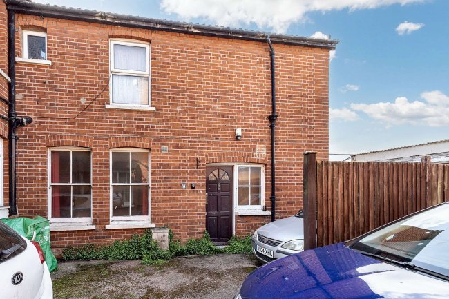 46 St Andrews Road, Clacton on Sea, Essex, CO15 3AP 1