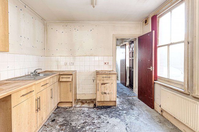 46 St Andrews Road, Clacton on Sea, Essex, CO15 3AP 1