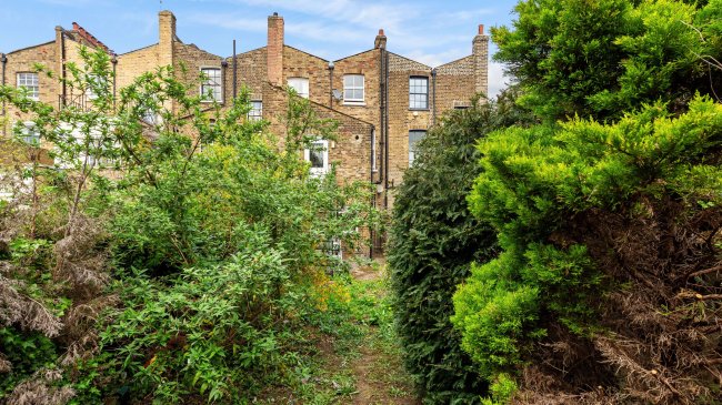 Flat A, 31 Buckingham Road, Islington, London, N1 4HY 10