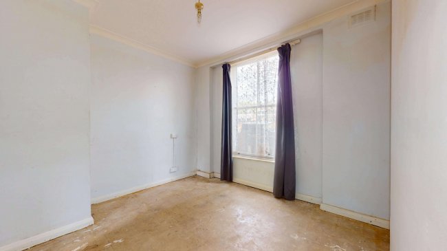 Flat A, 31 Buckingham Road, Islington, London, N1 4HY 10