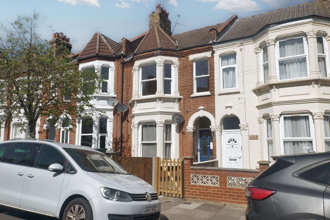 Flat A, 121 Tuam Road, Plumstead, London, SE18 2QY 2