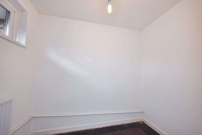 30 Madells, Epping, Essex, CM16 4NW 9