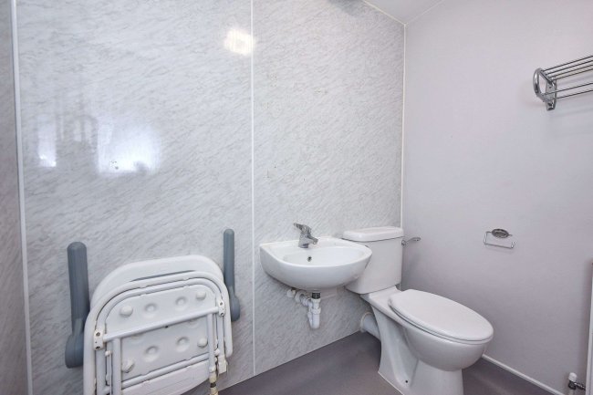 30 Madells, Epping, Essex, CM16 4NW 9