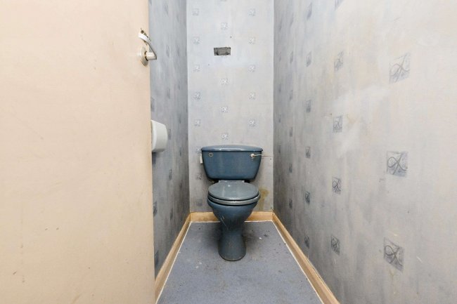 43 Broadoaks, Epping, Essex, CM16 4JZ 5
