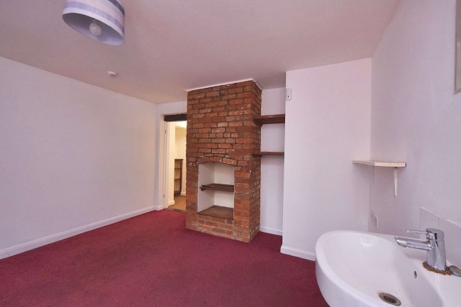 29 Stoke Street, Ipswich, IP2 8BZ 9