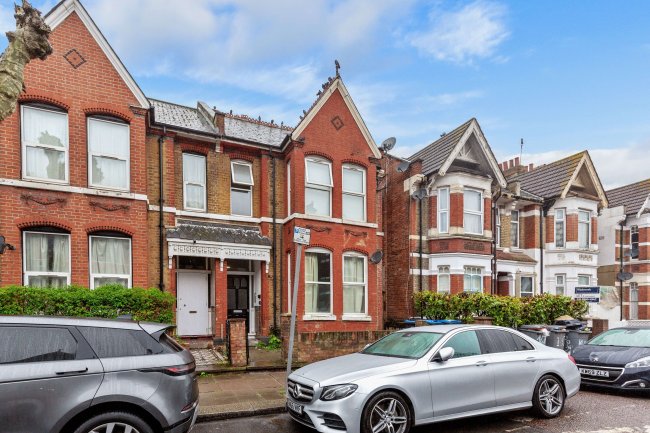 12 Harlesden Gardens, Harlesden, London, NW10 4EX 2