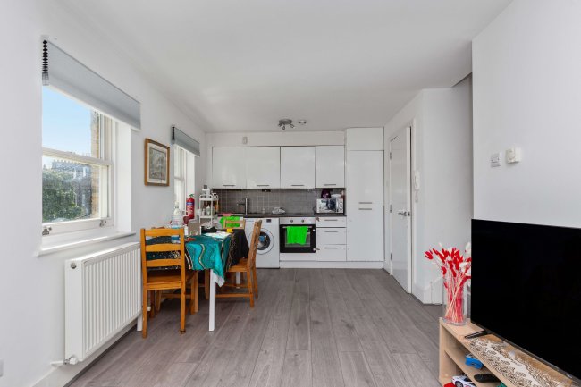 63 Courthill Road, Lewisham, London SE13 6DW 9