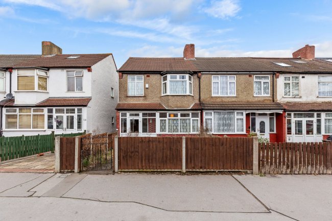 110 Stafford Road, Croydon, Surrey, CR0 4NF 4