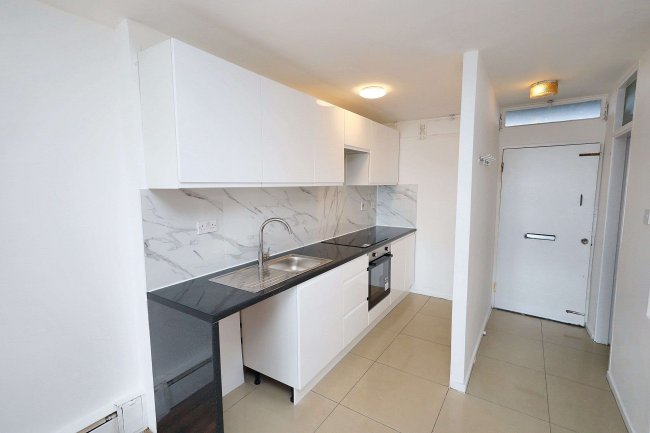 Flat 24 Centre Heights, 137 Finchley Road, Hampstead, London, NW3 6JG 6