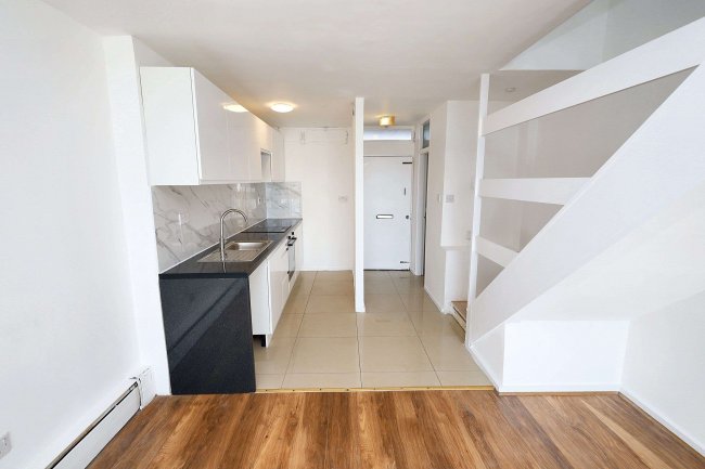 Flat 24 Centre Heights, 137 Finchley Road, Hampstead, London, NW3 6JG 6