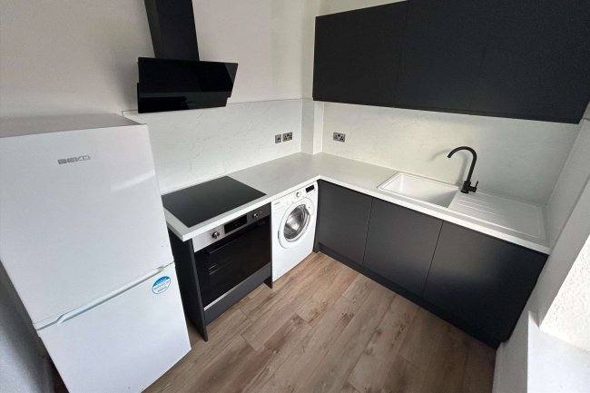 6 Bath Street, Barrow-In-Furness, Cumbria, LA14 1LZ 32