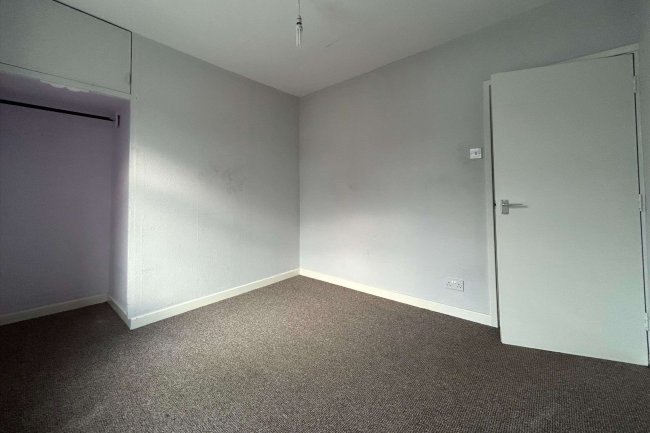 6 Bath Street, Barrow-In-Furness, Cumbria, LA14 1LZ 32