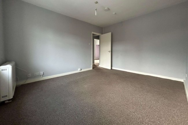 6 Bath Street, Barrow-In-Furness, Cumbria, LA14 1LZ 32