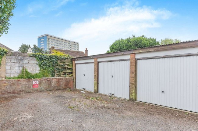 Garages 1 & 2 Duncan Close, Weston Lane Woolston , Southampton SO19 9QW 5