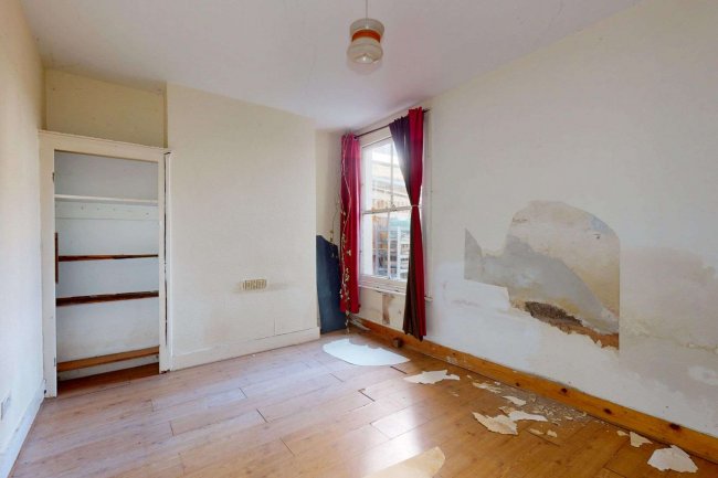 21 & 21A Goldsboro Road, Vauxhall, London SW8 4RP 3