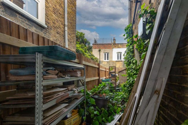 21 & 21A Goldsboro Road, Vauxhall, London SW8 4RP 3