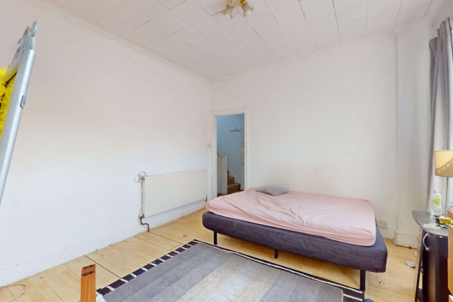 21 & 21A Goldsboro Road, Vauxhall, London SW8 4RP 3