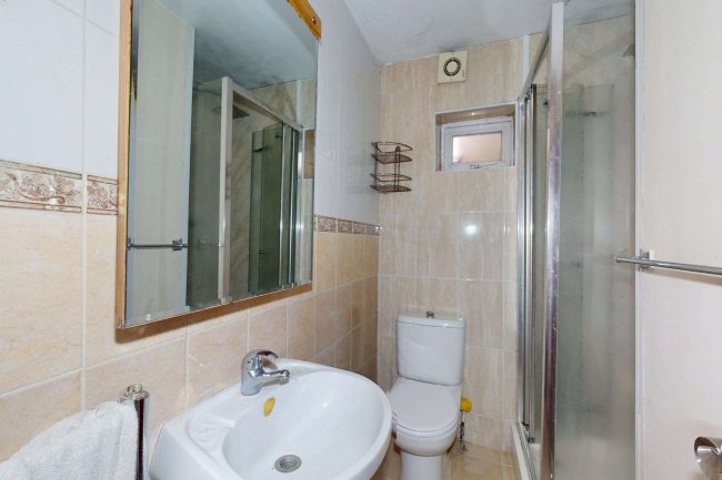 21 & 21A Goldsboro Road, Vauxhall, London SW8 4RP 3