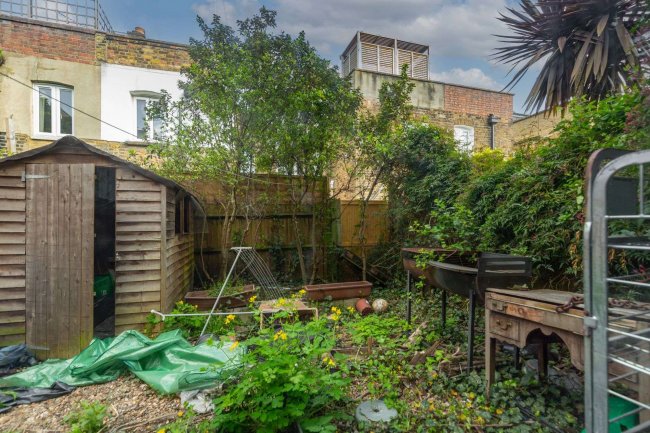 21 & 21A Goldsboro Road, Vauxhall, London SW8 4RP 3