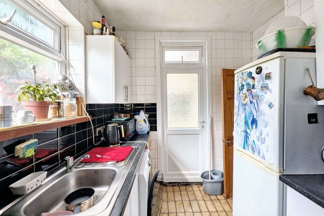 26 Adamsrill Road, Sydenham London SE26 4AN 4