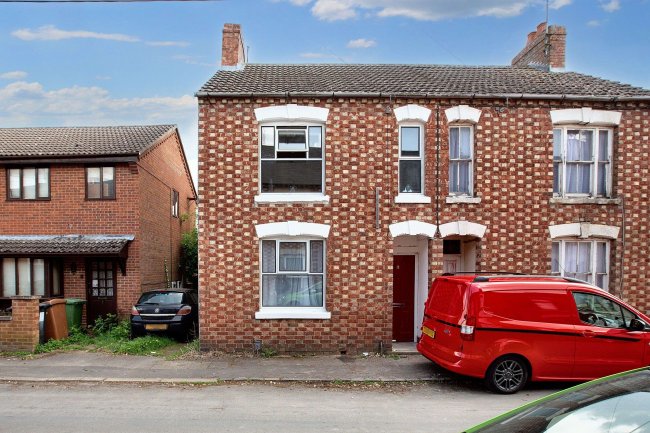 11 Thrift Street, Irchester, Wellingborough, NN29 7DU 6