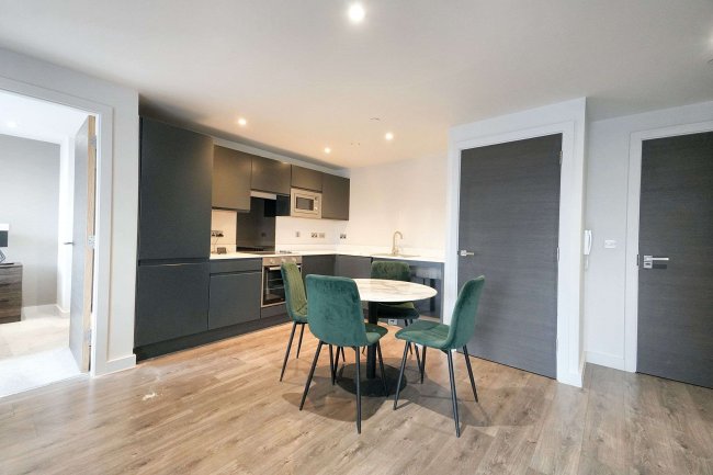 The Summit, Flat 503, 12 Parliament Street, Liverpool, L8 5QX 8