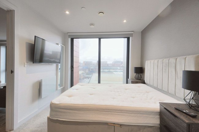 The Summit, Flat 503, 12 Parliament Street, Liverpool, L8 5QX 8